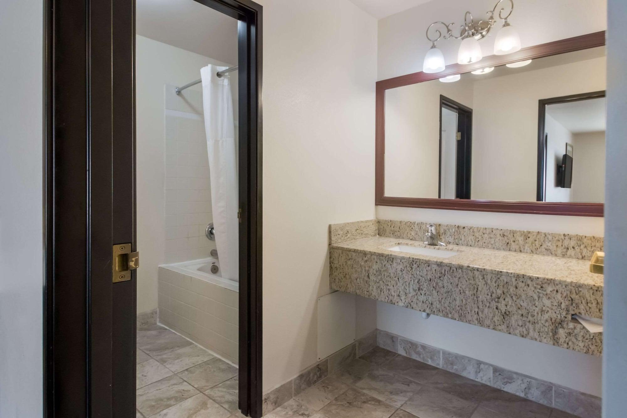 Quality Inn & Suites Airport West Σολτ Λέικ Σίτι Εξωτερικό φωτογραφία